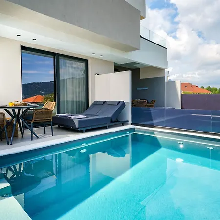 Ethos Zeen Private Pool